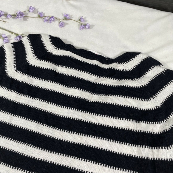 NEW Wildfox [ Large ] Optic Stripe Leanne‎ Sweater in Night Vanilla - Picture 11 of 12